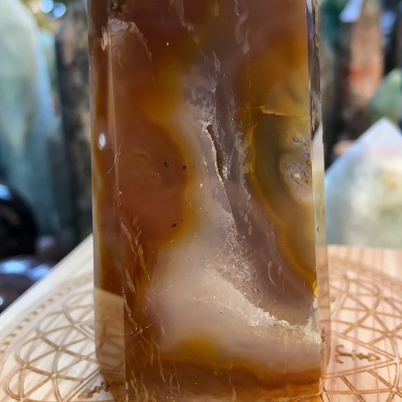 🎄SALE🎄River Agate Crystal Tower! - Picture 7 of 9